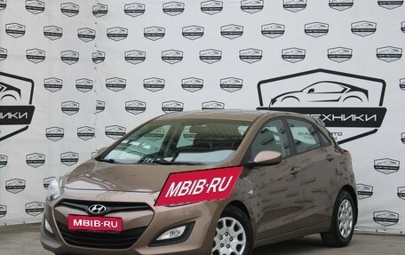 Hyundai i30 II рестайлинг, 2013 год, 1 090 000 рублей, 1 фотография