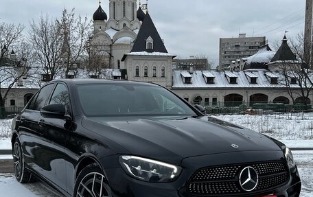 Mercedes-Benz E-Класс, 2020 год, 4 750 000 рублей, 20 фотография