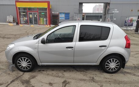 Renault Sandero I, 2014 год, 800 000 рублей, 3 фотография