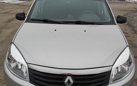 Renault Sandero I, 2014 год, 800 000 рублей, 2 фотография