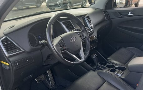 Hyundai Tucson III, 2018 год, 2 450 000 рублей, 13 фотография