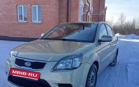 KIA Rio II, 2010 год, 425 000 рублей, 3 фотография