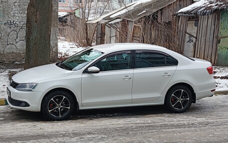 Volkswagen Jetta VI, 2013 год, 1 195 000 рублей, 6 фотография