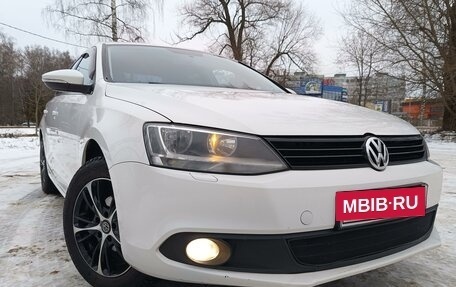 Volkswagen Jetta VI, 2013 год, 1 195 000 рублей, 5 фотография