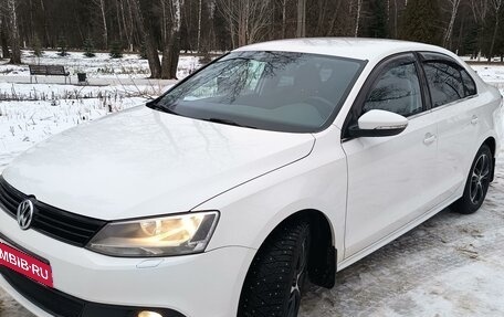 Volkswagen Jetta VI, 2013 год, 1 195 000 рублей, 10 фотография