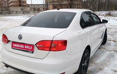 Volkswagen Jetta VI, 2013 год, 1 195 000 рублей, 17 фотография