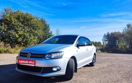 Volkswagen Polo VI (EU Market), 2013 год, 750 000 рублей, 6 фотография