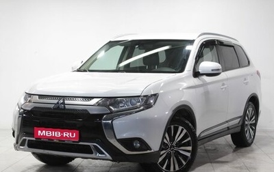 Mitsubishi Outlander III рестайлинг 3, 2019 год, 2 219 000 рублей, 1 фотография