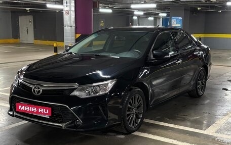 Toyota Camry, 2017 год, 2 750 000 рублей, 2 фотография