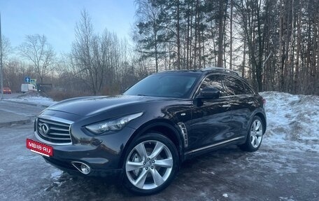 Infiniti FX II, 2013 год, 2 300 000 рублей, 2 фотография