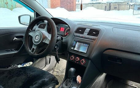 Volkswagen Polo VI (EU Market), 2012 год, 950 000 рублей, 10 фотография