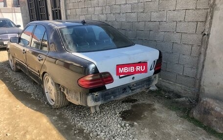 Mercedes-Benz E-Класс, 1999 год, 550 000 рублей, 2 фотография