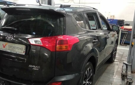 Toyota RAV4, 2015 год, 1 869 000 рублей, 3 фотография