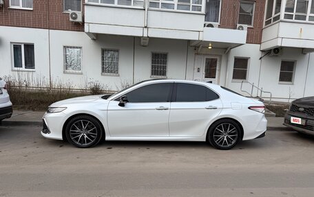 Toyota Camry, 2018 год, 3 650 000 рублей, 3 фотография