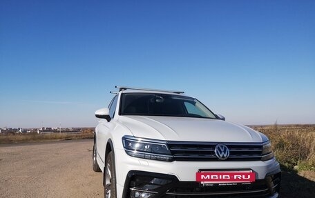 Volkswagen Tiguan II, 2019 год, 3 650 000 рублей, 4 фотография