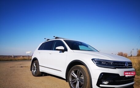 Volkswagen Tiguan II, 2019 год, 3 650 000 рублей, 3 фотография