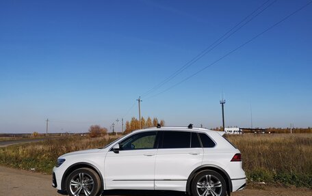 Volkswagen Tiguan II, 2019 год, 3 650 000 рублей, 10 фотография