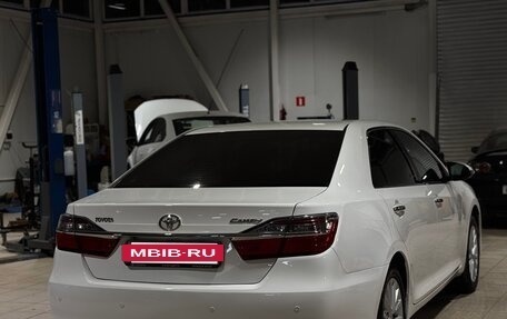 Toyota Camry, 2015 год, 2 600 000 рублей, 3 фотография