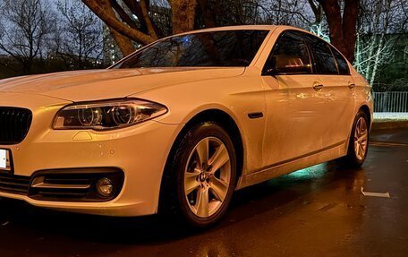 BMW 5 серия, 2016 год, 3 400 000 рублей, 2 фотография