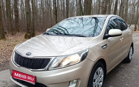 KIA Rio III рестайлинг, 2013 год, 700 000 рублей, 1 фотография