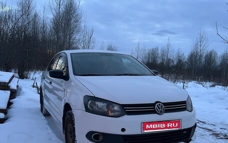 Volkswagen Polo VI (EU Market), 2013 год, 500 000 рублей, 1 фотография