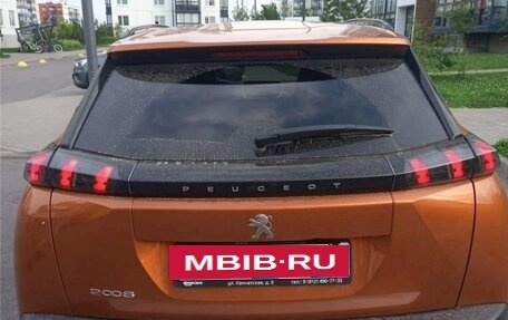 Peugeot 2008 II, 2021 год, 2 150 000 рублей, 3 фотография