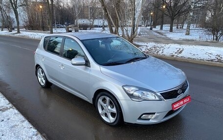 KIA cee'd I рестайлинг, 2010 год, 700 000 рублей, 1 фотография