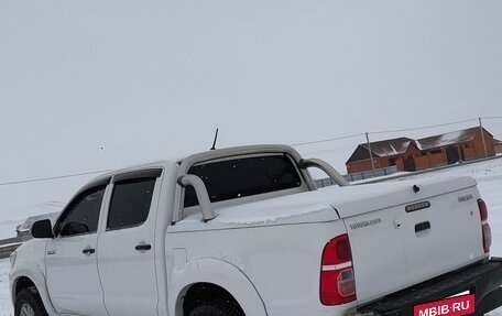 Toyota Hilux VII, 2013 год, 2 800 000 рублей, 17 фотография