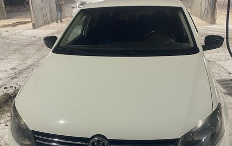 Volkswagen Polo VI (EU Market), 2013 год, 520 000 рублей, 1 фотография