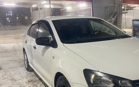 Volkswagen Polo VI (EU Market), 2013 год, 520 000 рублей, 2 фотография