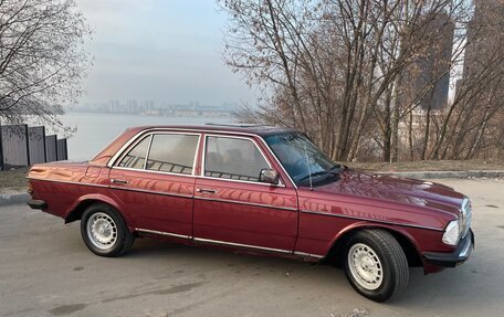 Mercedes-Benz W123, 1978 год, 279 000 рублей, 3 фотография