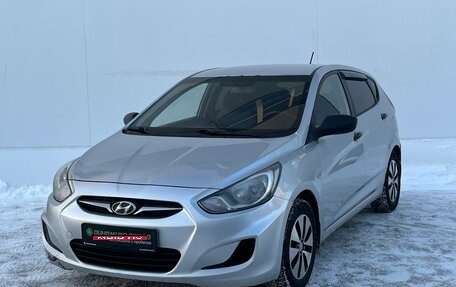 Hyundai Solaris II рестайлинг, 2011 год, 584 000 рублей, 1 фотография