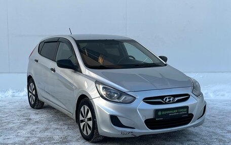 Hyundai Solaris II рестайлинг, 2011 год, 584 000 рублей, 3 фотография