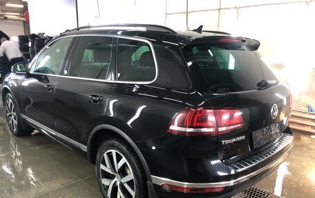 Volkswagen Touareg III, 2018 год, 3 420 000 рублей, 2 фотография