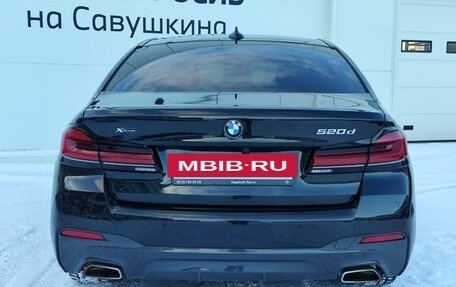 BMW 5 серия, 2021 год, 5 300 000 рублей, 4 фотография