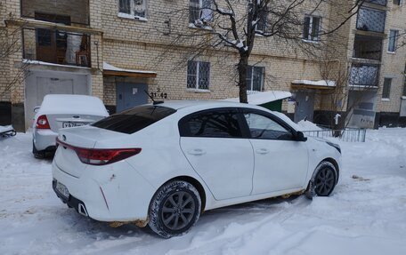 KIA Rio IV, 2021 год, 1 970 000 рублей, 2 фотография