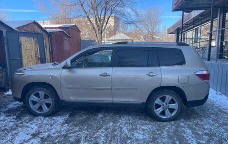 Toyota Highlander III, 2010 год, 1 300 000 рублей, 5 фотография