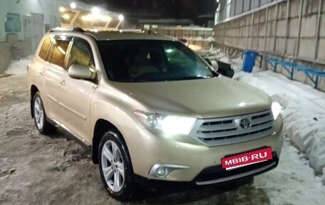 Toyota Highlander III, 2010 год, 1 300 000 рублей, 2 фотография