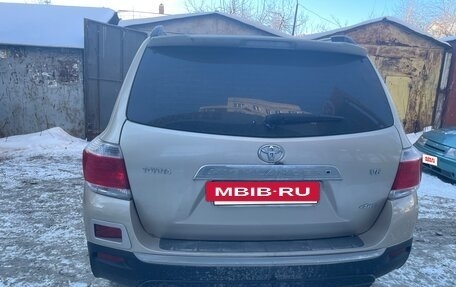 Toyota Highlander III, 2010 год, 1 300 000 рублей, 4 фотография