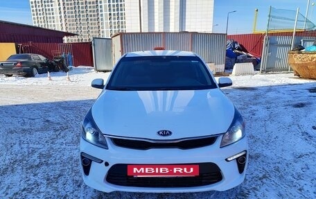 KIA Rio IV, 2017 год, 995 000 рублей, 2 фотография