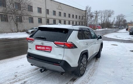 Toyota RAV4, 2020 год, 2 820 000 рублей, 6 фотография