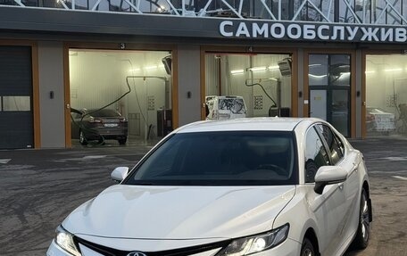 Toyota Camry, 2021 год, 3 450 000 рублей, 9 фотография