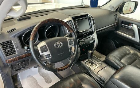 Toyota Land Cruiser 200, 2015 год, 4 899 000 рублей, 11 фотография