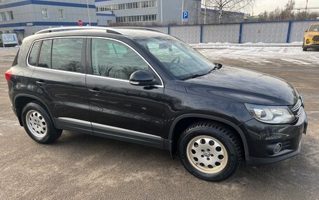 Volkswagen Tiguan I, 2013 год, 2 100 000 рублей, 2 фотография