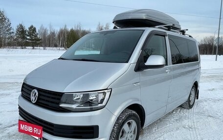 Volkswagen Caravelle T6 рестайлинг, 2017 год, 2 755 000 рублей, 5 фотография