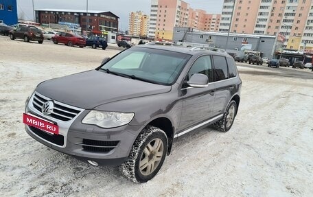 Volkswagen Touareg III, 2008 год, 2 фотография