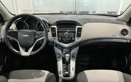 Chevrolet Cruze II, 2011 год, 849 000 рублей, 5 фотография