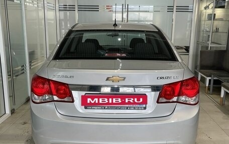 Chevrolet Cruze II, 2011 год, 849 000 рублей, 3 фотография