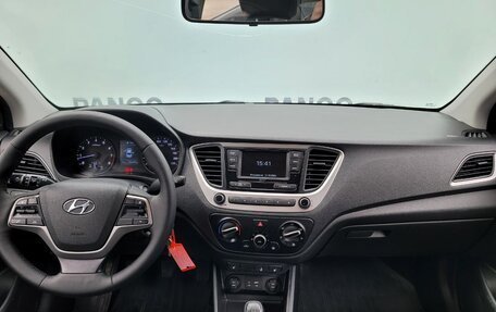 Hyundai Solaris II рестайлинг, 2018 год, 1 080 000 рублей, 11 фотография