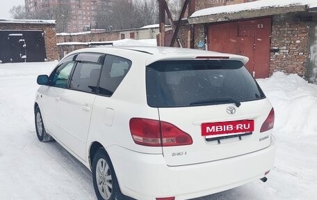 Toyota Ipsum II, 2001 год, 1 000 000 рублей, 3 фотография